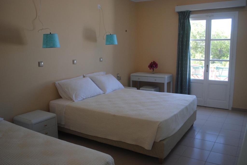 Apollonia Hotel Masouri Room photo